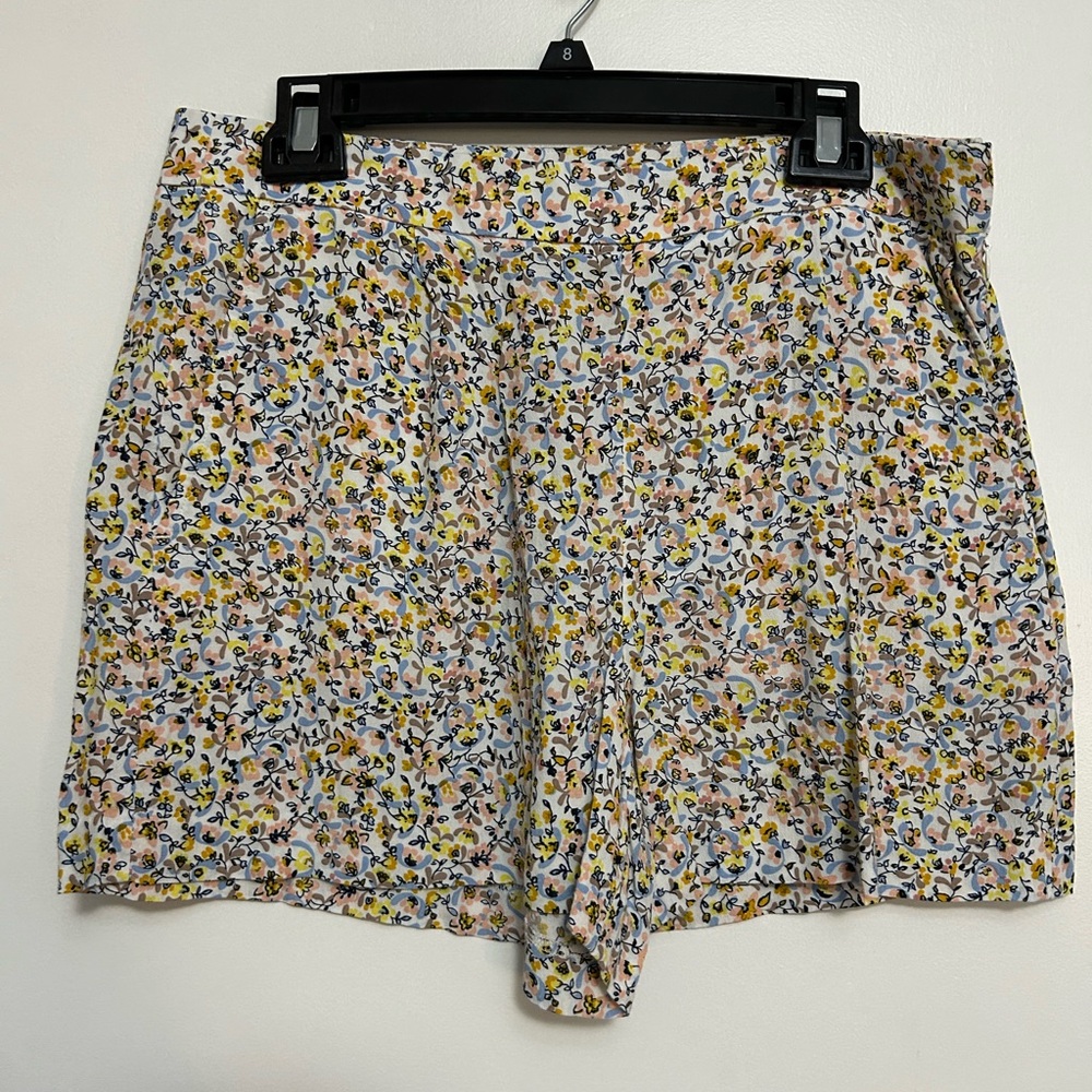 Women’s Loft Shorts